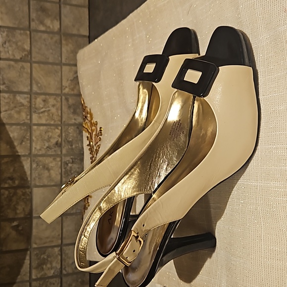 AK Anne Klein Leather Heels - Picture 2 of 8